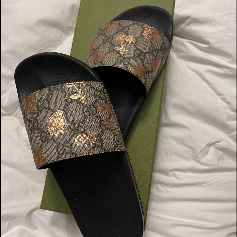 Brand new Gucci slides